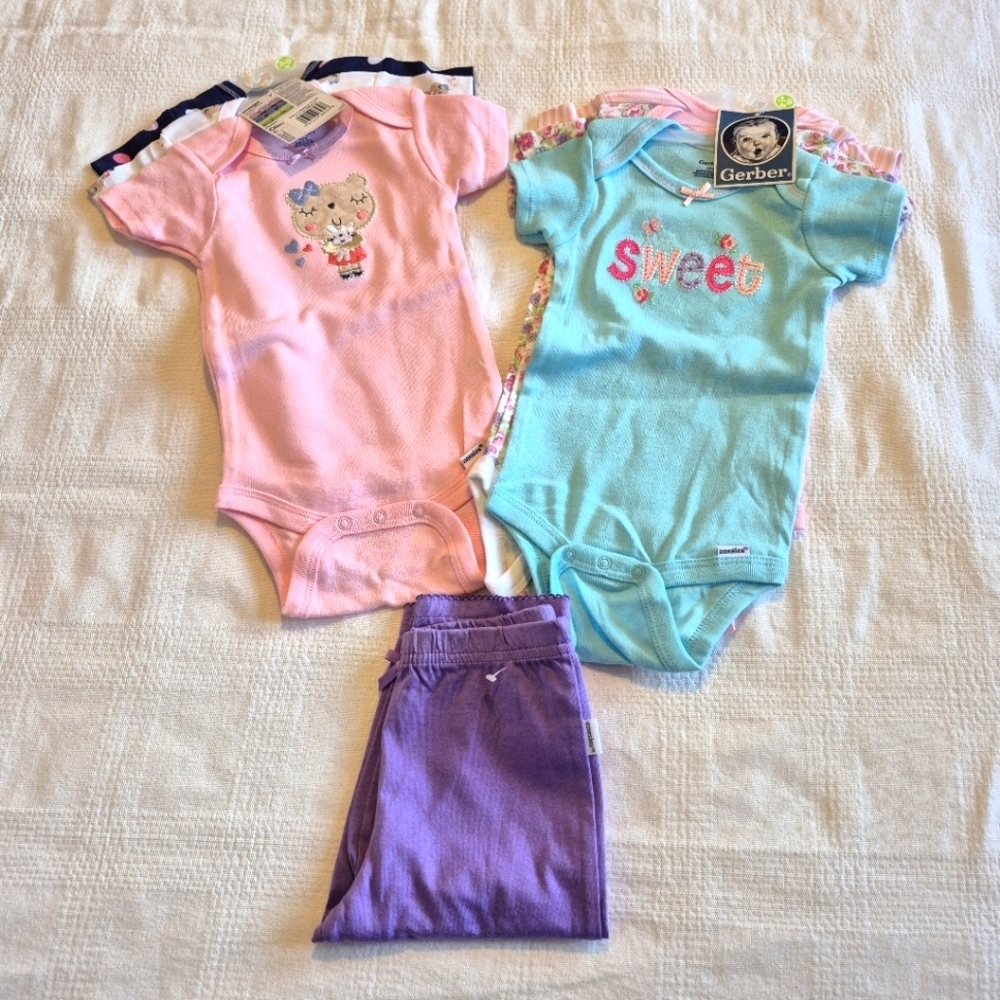 Gerber girls 3-9 months 6 bodysuits and 1 pair of pants NWT